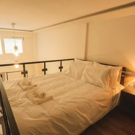 Ferienwohnung Modern Loft 10Mins From Thessaloniki Centre Exterior foto